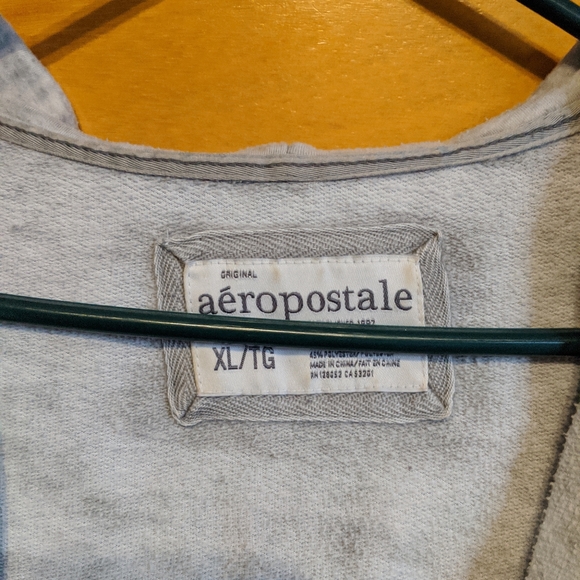 Sweatshirt - Picture 5 of 5